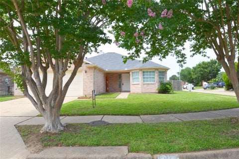 Homes For Sale - 19330 Larissa Drive<br/> Katy, TX 77449