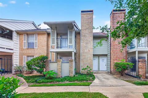 Photo of 2800 Jeanetta Street #1602, Houston, TX 77063 (MLS # 43100782)