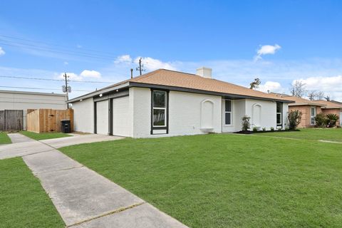 Photo of 15003 Wellman Lane, Houston, TX 77060 (MLS # 25243874)