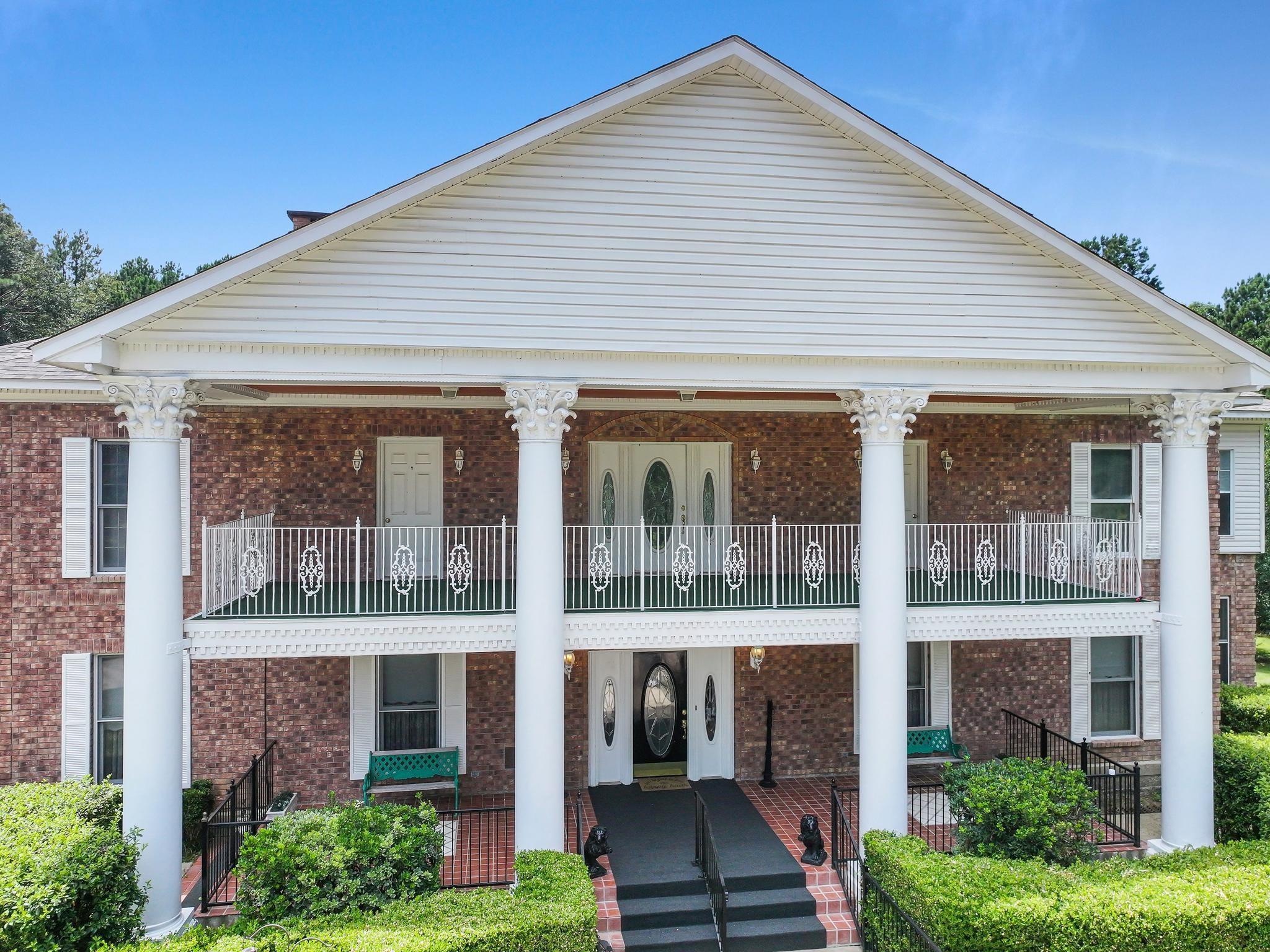 1800 S Magnolia Street