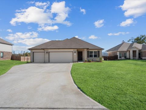 Photo of 12340 N Chestnut Hills Drive, Conroe, TX 77303 (MLS # 17788157)