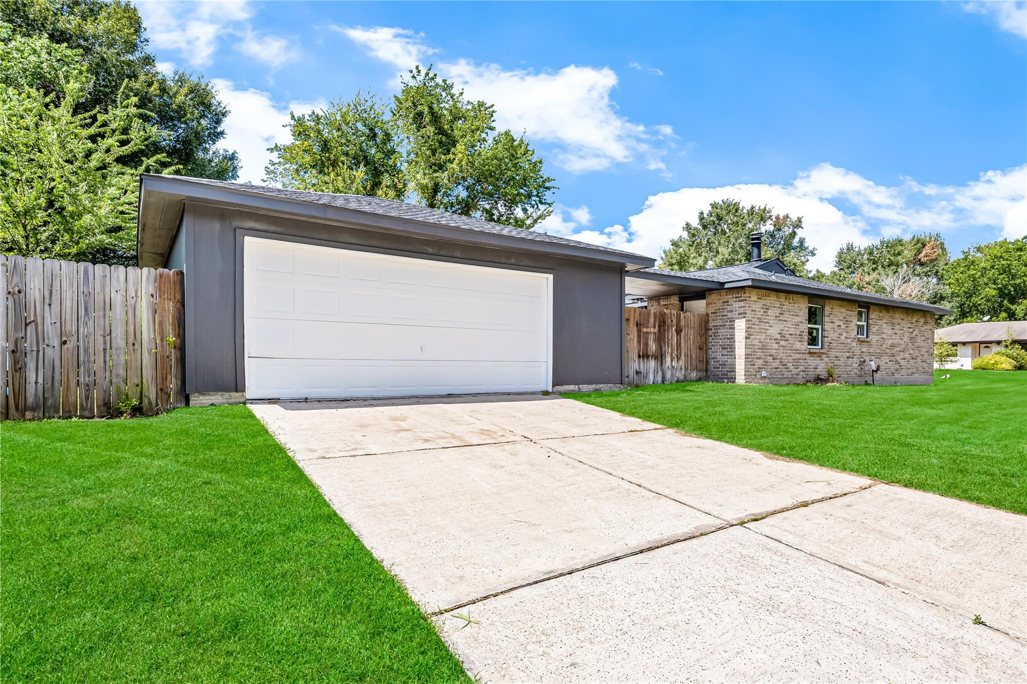 4534 Rosegate Drive