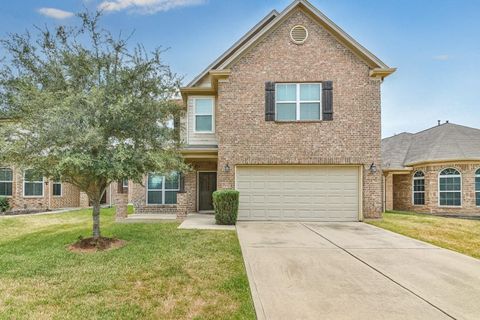 Photo of 10930 Chestnut Path Way Way, Tomball, TX 77375 (MLS # 23539432)