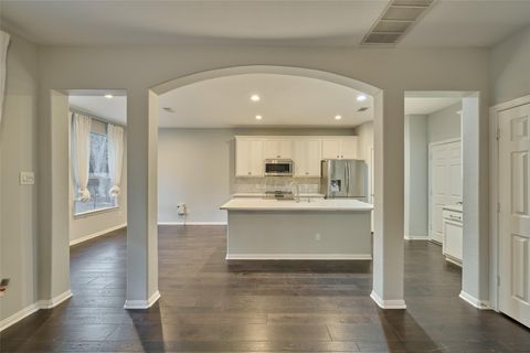 Tiny photo for 87 Benedict Canyon Loop, The Woodlands, TX 77382 (MLS # 68944249)