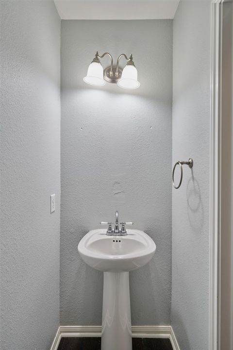 Tiny photo for 87 Benedict Canyon Loop, The Woodlands, TX 77382 (MLS # 68944249)