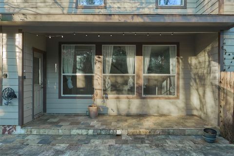 Tiny photo for 87 Benedict Canyon Loop, The Woodlands, TX 77382 (MLS # 68944249)