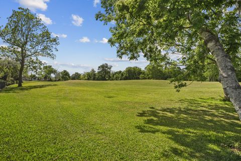 Tiny photo for 2811 Waters Lake Lane, Missouri City, TX 77459 (MLS # 65728642)