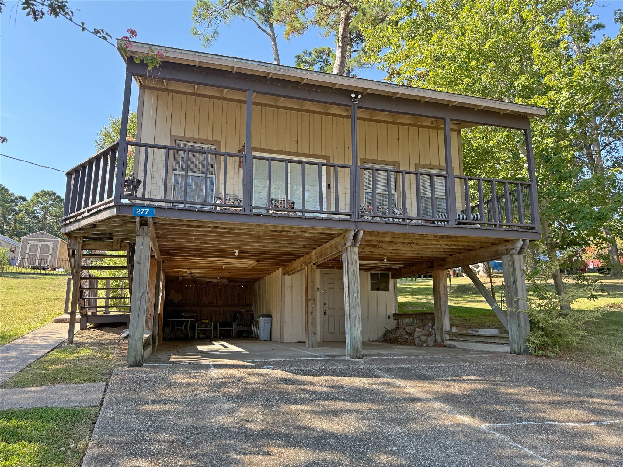 277 Edgewater Way