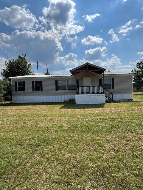 Photo of 7 Jacob Street, Huntsville, TX 77320 (MLS # 28230608)