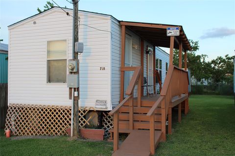 Photo of 721 7th Street, Dickinson, TX 77539 (MLS # 73316748)
