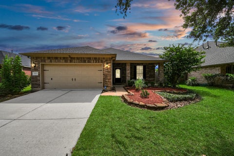 Homes For Rent - 1805 Jasmine Hollow Lane<br/> Pearland, TX 77581