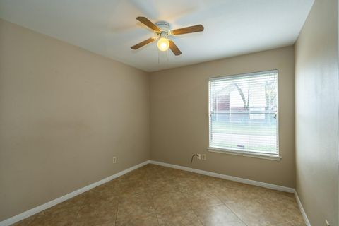 Tiny photo for 12034 Paddock Way, Houston, TX 77065 (MLS # 12518263)