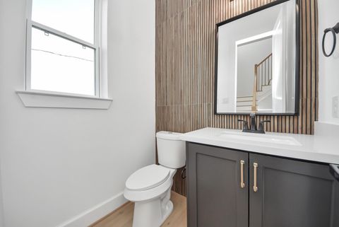 Tiny photo for 927 Fisher Street #A, Houston, TX 77018 (MLS # 71922071)