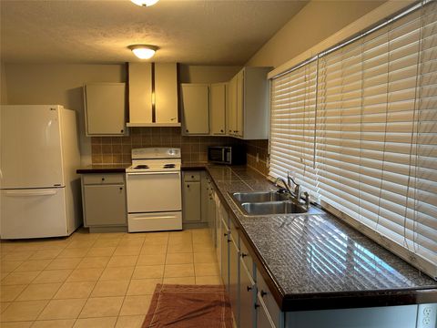 Photo of 3919 Coltwood Drive, Spring, TX 77388 (MLS # 25848805) Photo of 3919 Coltwood Drive, Spring, TX 77388 (MLS # 25848805)