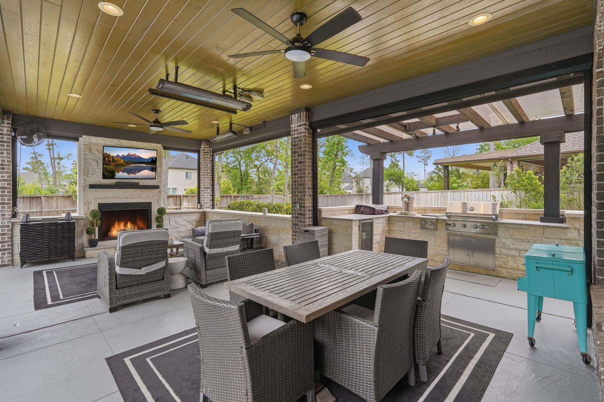 123 N Winter Sunrise Circle