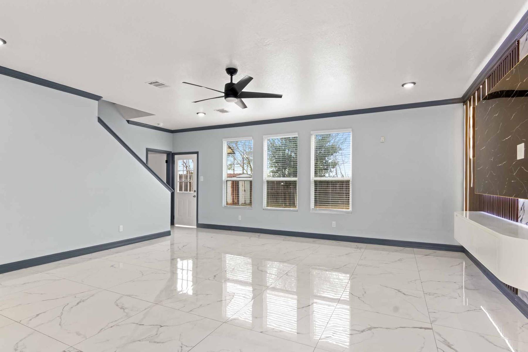 9519 Arbury Lane