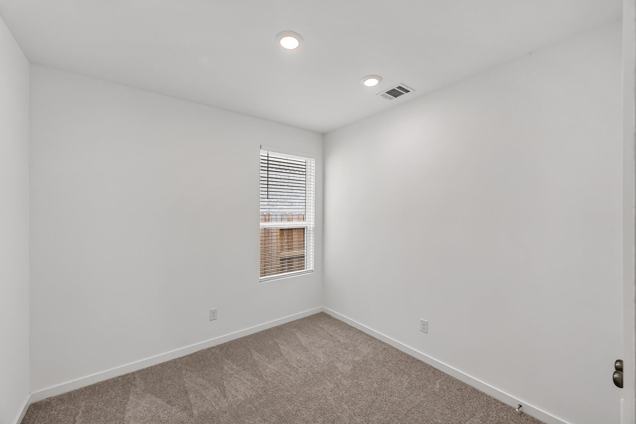 5822 Majestic Sky Drive