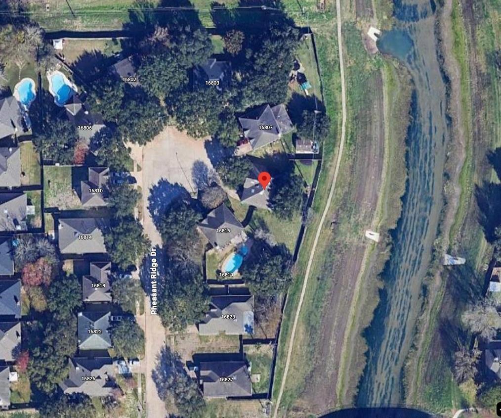 16811 Pheasant Ridge