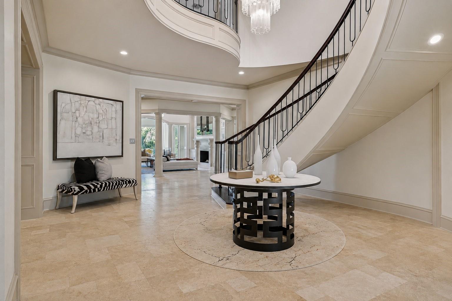 918 Huntington Cove