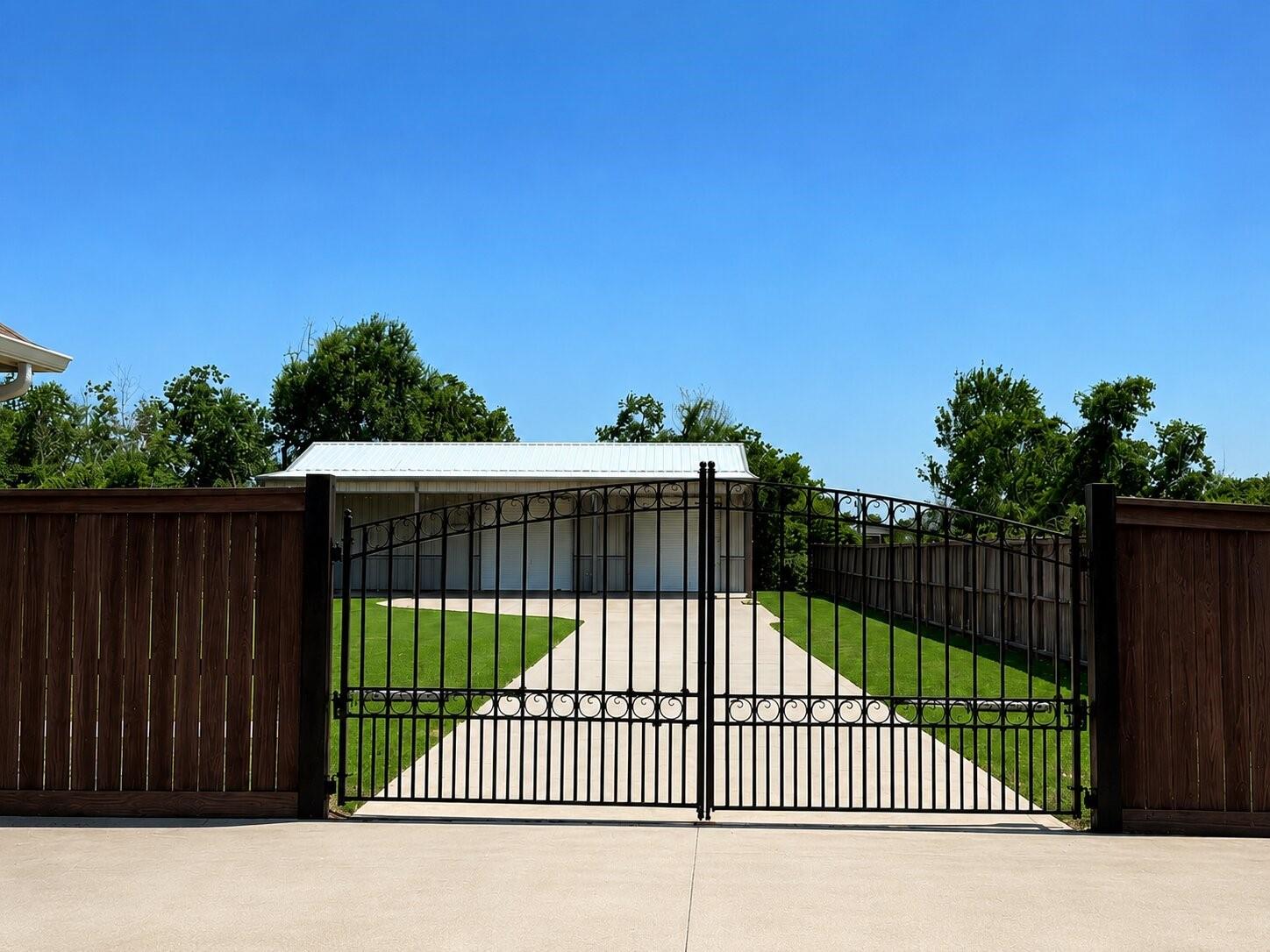5118 Landon Lane