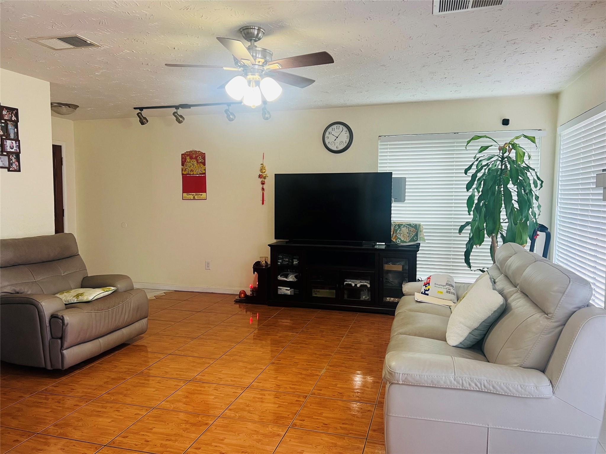 5035 E Pagewick Drive