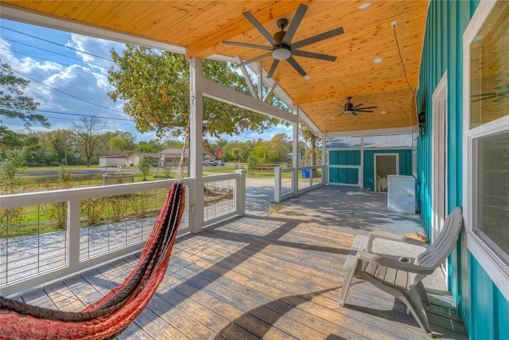 Photo of 2521 Fm 3277, Livingston, TX 77351 (MLS # 96839172)