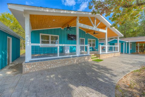 Photo of 2521 Fm 3277, Livingston, TX 77351 (MLS # 96839172)