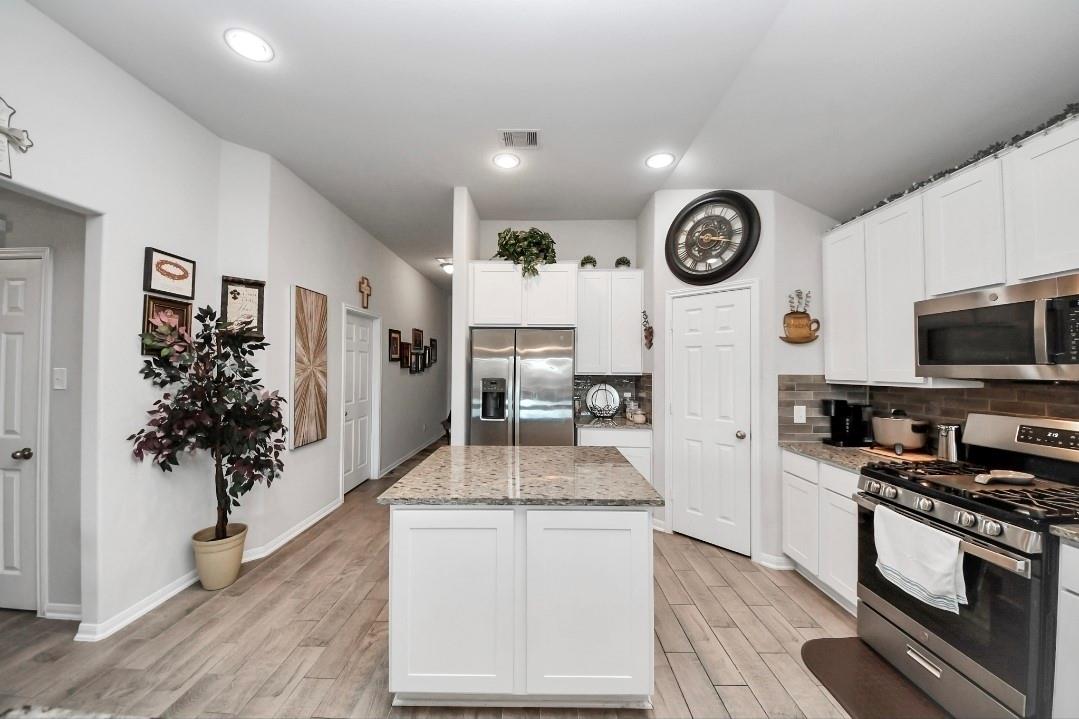 15527 Abbotshall Bend Drive
