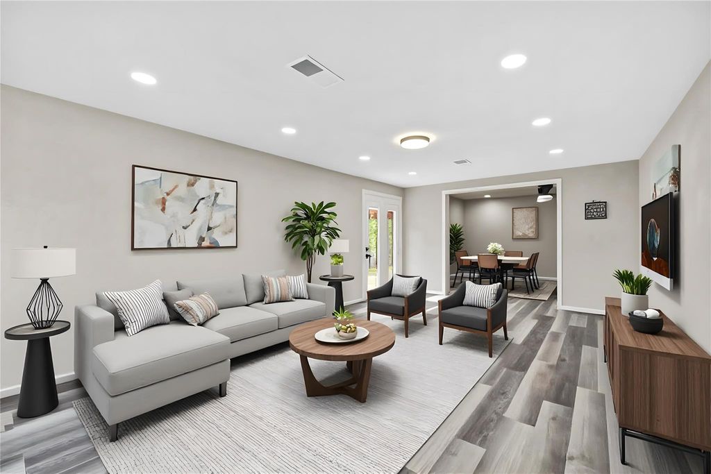 Photo of 10613 Chadwick Street, Houston, TX 77029 (MLS # 47282088)