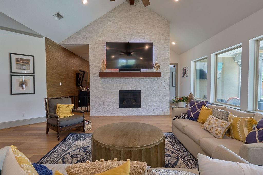 10102 Hooke Drive