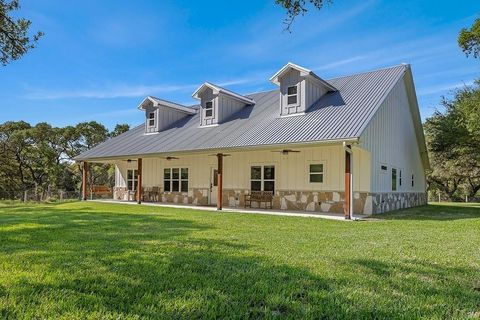 Property photo of 1800 County Road 122, Hallettsville, TX 77964