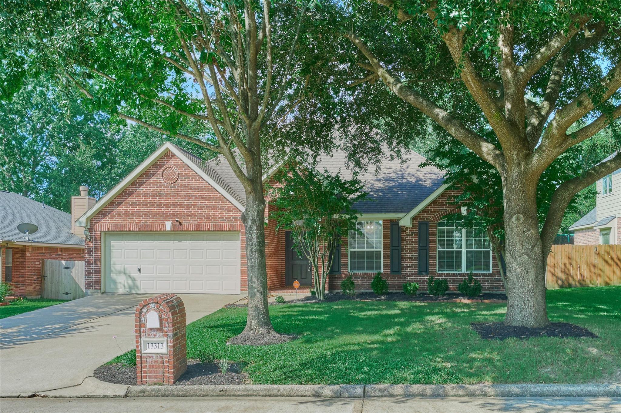 13313 Enchanted Way Drive