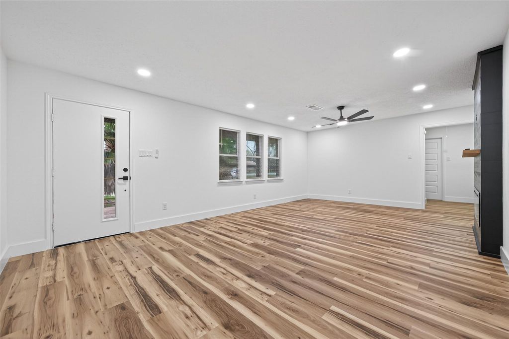 Photo of 322 Cherry Valley Drive, Huffman, TX 77336 (MLS # 43977697)