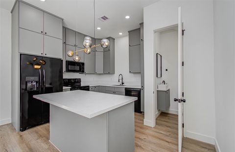 Tiny photo for 4603 Edison Street #B, Houston, TX 77009 (MLS # 63065532)