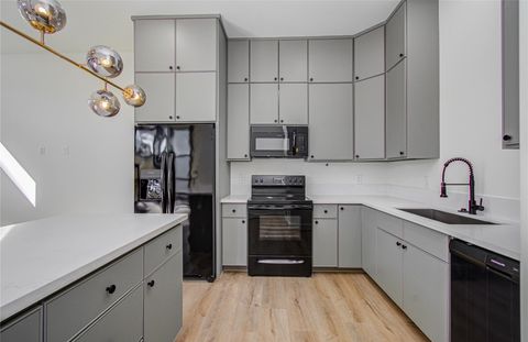 Tiny photo for 4603 Edison Street #B, Houston, TX 77009 (MLS # 63065532)