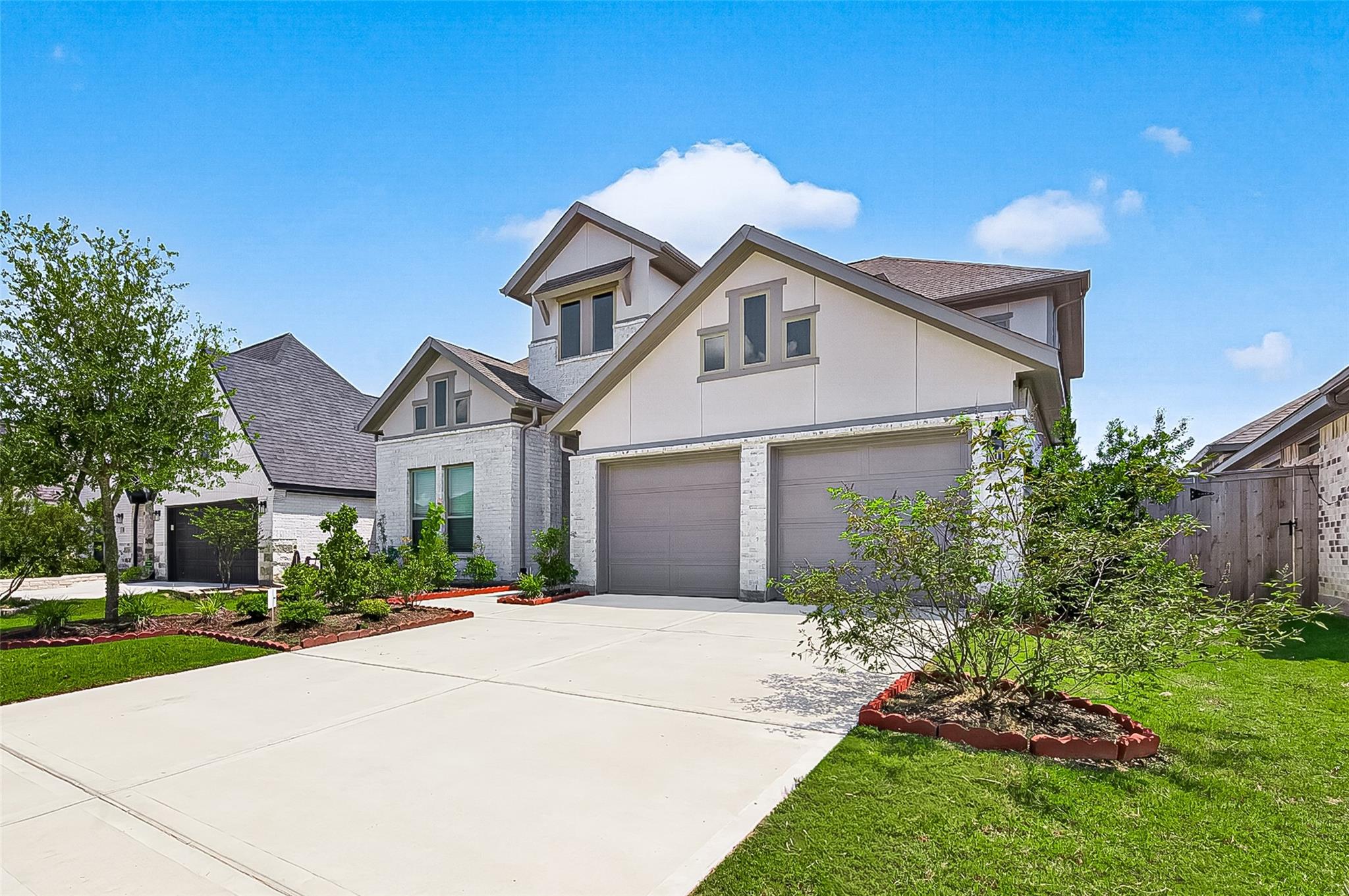 410 Mercury Sky Road