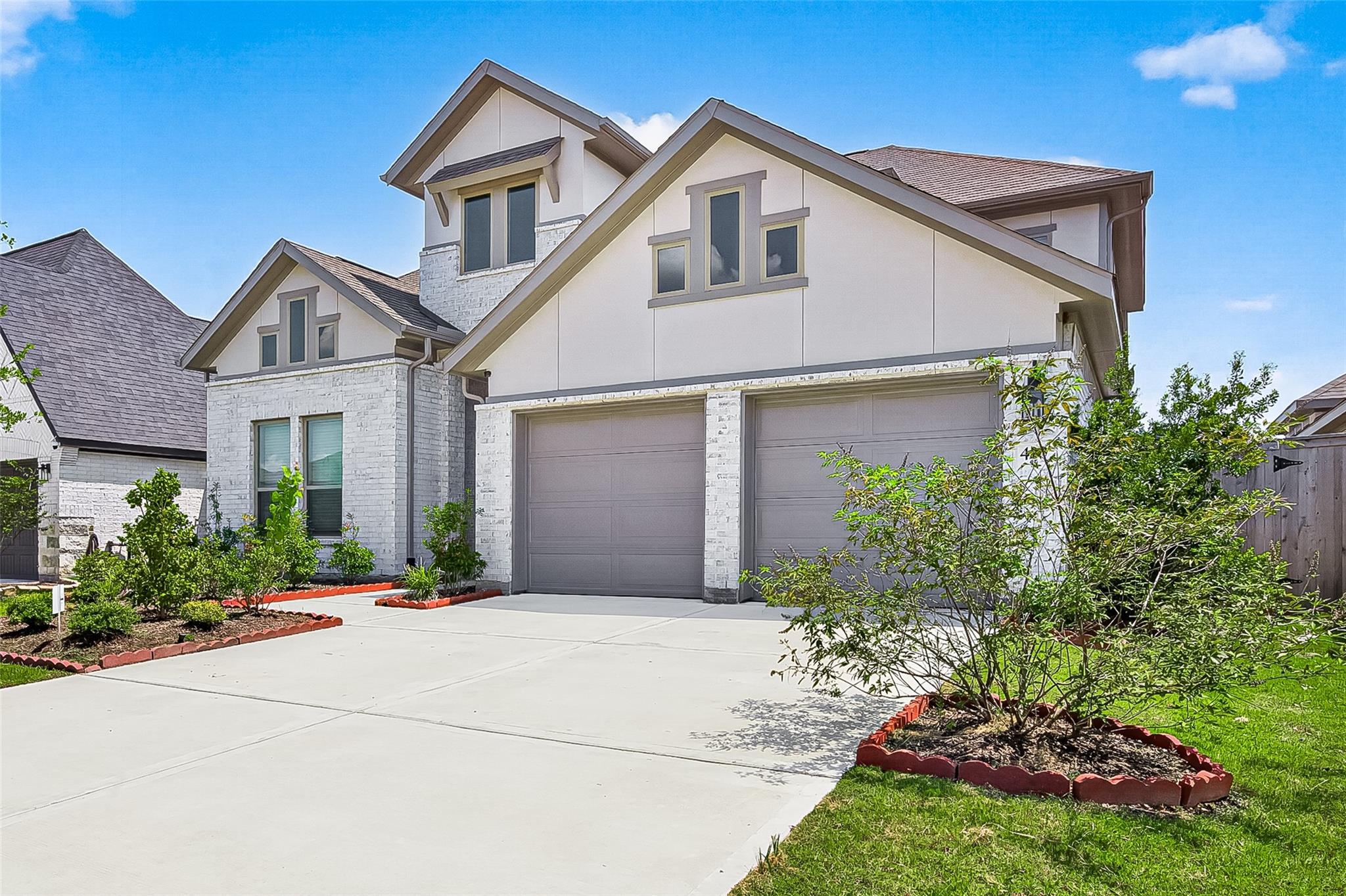 410 Mercury Sky Road