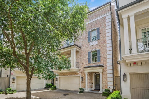 Photo of 2413 Mimosa Drive, Houston, TX 77019 (MLS # 51678379)