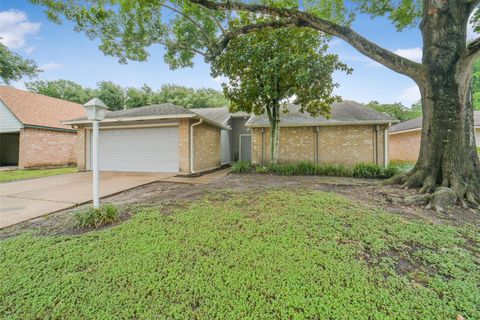 Photo of 2618 Broomsedge Drive, Houston, TX 77084 (MLS # 95930245)