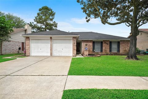 Photo of 1006 Golden Nugget Court, Katy, TX 77450 (MLS # 25264149)