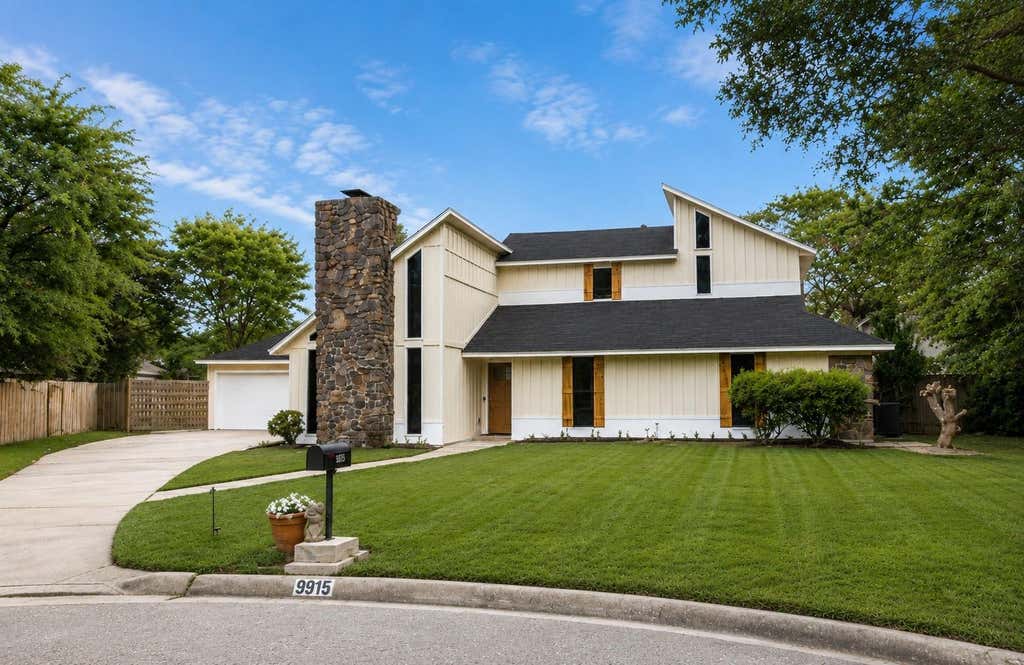 Photo of 9915 Baronshire Round, Houston, TX 77070 (MLS # 43738984)
