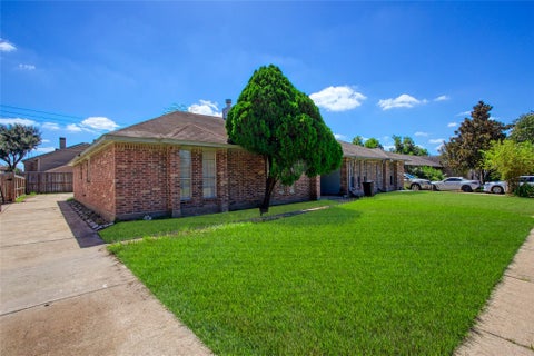 Tiny photo for 9423 Bollingbrook Drive, Houston, TX 77083 (MLS # 98006372)
