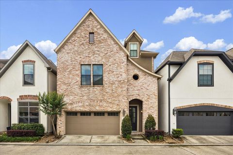 Photo of 6725 Woodbend Park S, Houston, TX 77055 (MLS # 54614948)