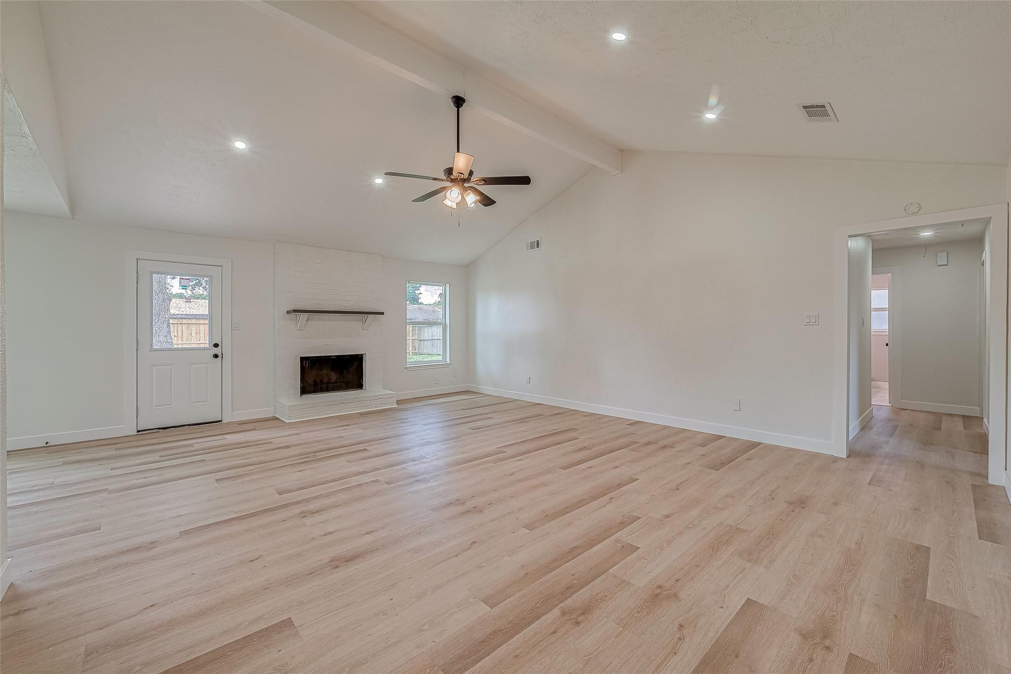 3407 Coachlight Lane