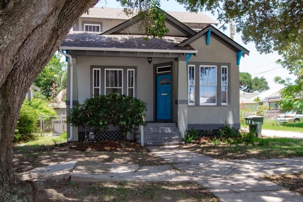 Photo of 1911 34th Street, Galveston, TX 77550 (MLS # 66953237)