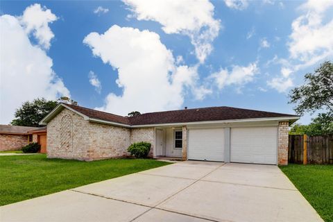 Photo of 5319 Ridgestone Street, Houston, TX 77053 (MLS # 76801652)