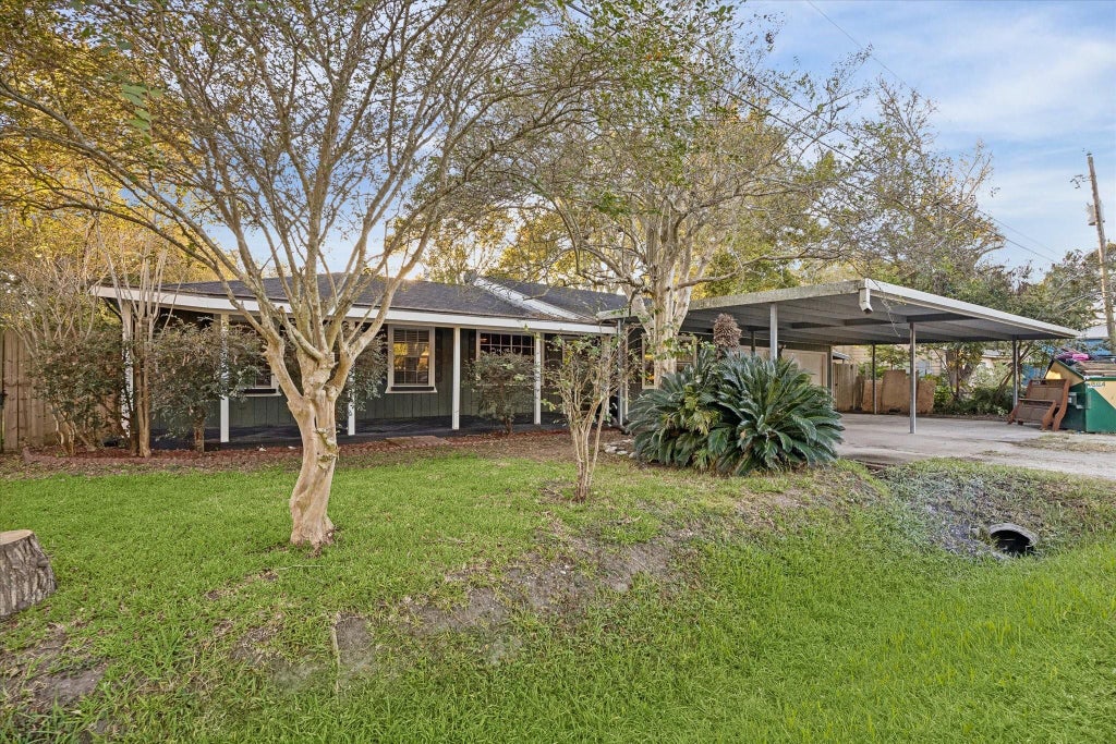 Photo of 3114 George Street, Bacliff, TX 77518 (MLS # 84872226)