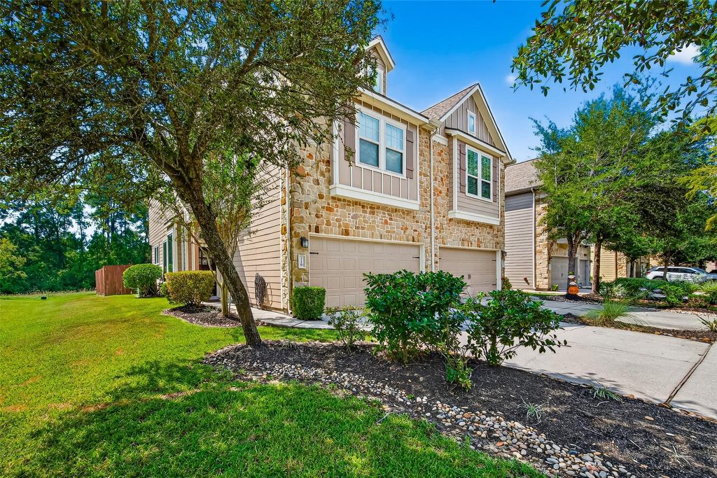 Photo of 110 Cheswood Manor Drive, The Woodlands, TX 77382 (MLS # 56013058)