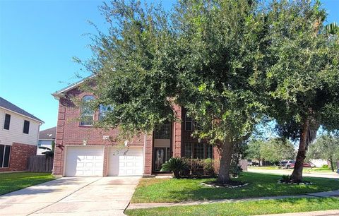 Photo of 8801 Sun Haven Lane, Pearland, TX 77584 (MLS # 86816704) Photo of 8801 Sun Haven Lane, Pearland, TX 77584 (MLS # 86816704)