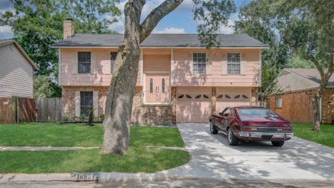 Photo of 16527 Quail Dale Drive, Houston, TX 77489 (MLS # 56404791)